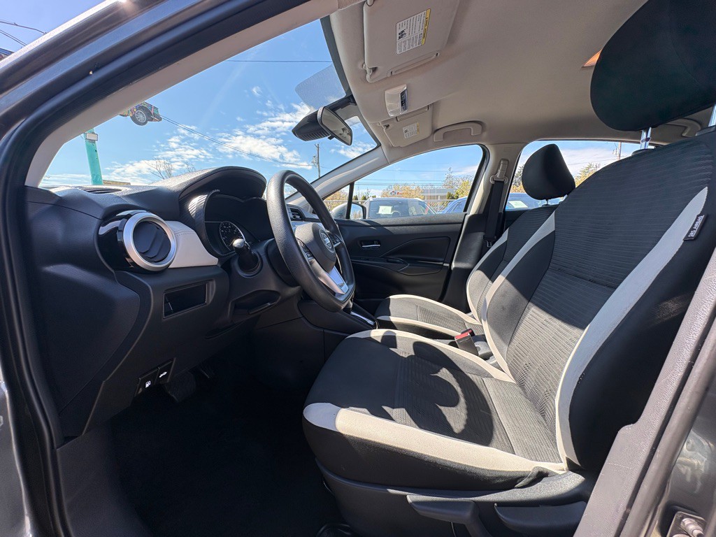 2020 Nissan Versa Image 7