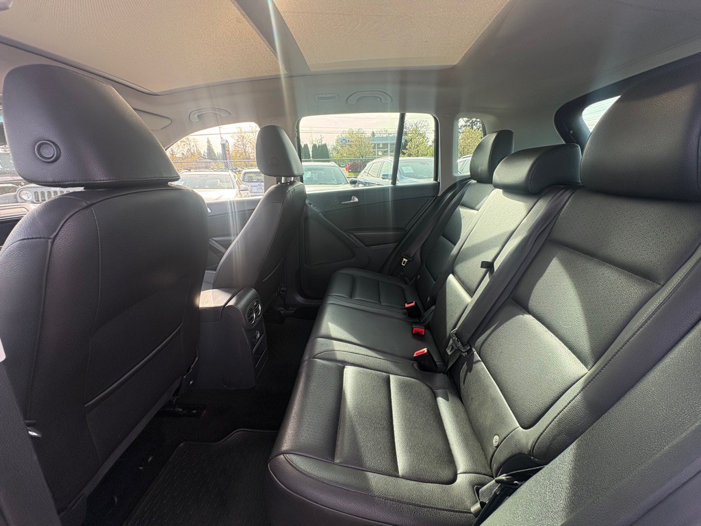 2016 Volkswagen Tiguan Image 8