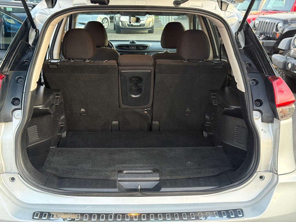 2018 Nissan Rogue Image 8