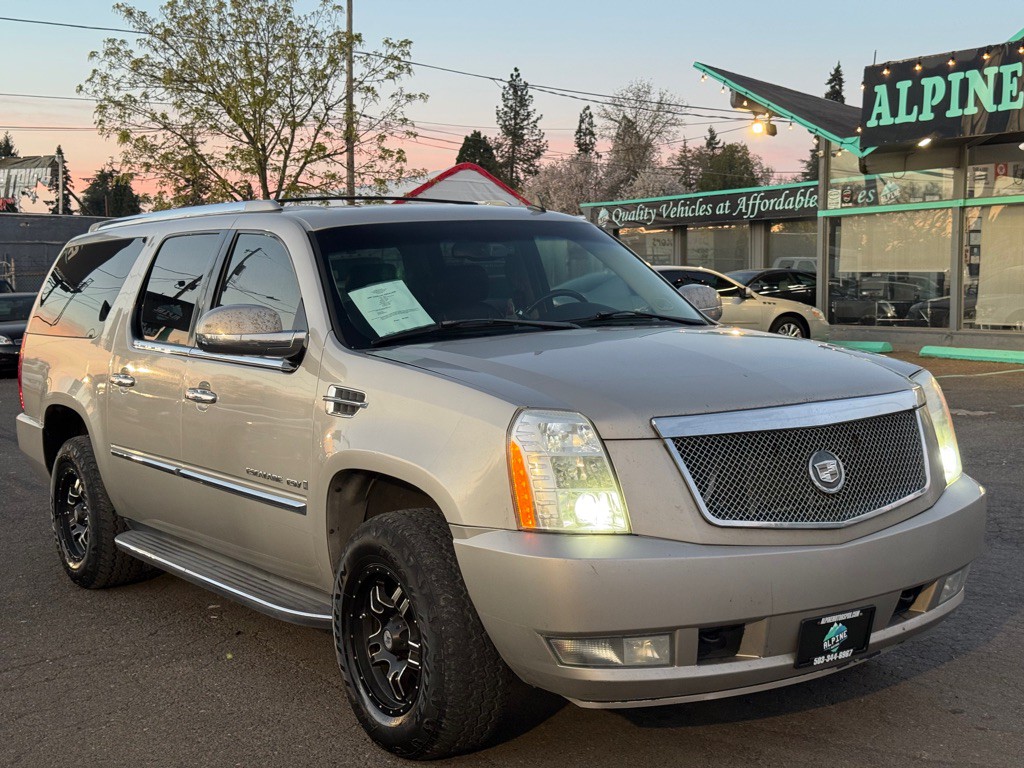 2007 Cadillac Escalade Image 2