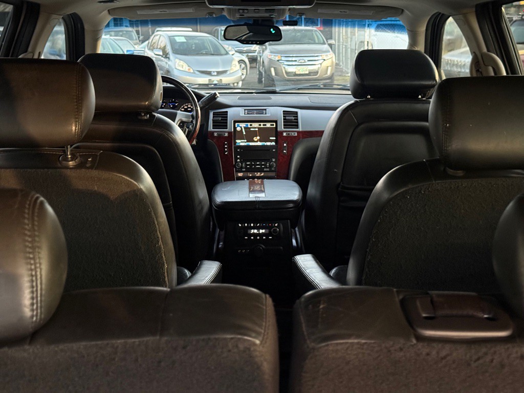 2007 Cadillac Escalade Image 6