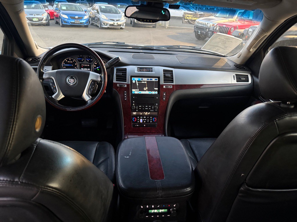 2007 Cadillac Escalade Image 9