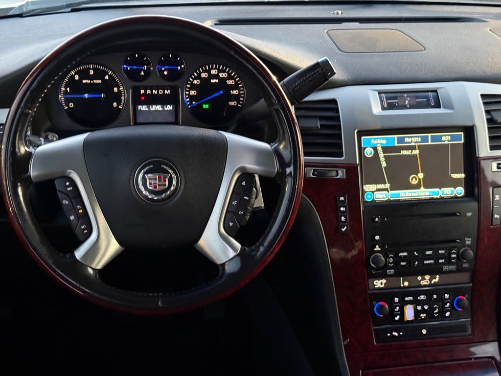 2007 Cadillac Escalade Image 10