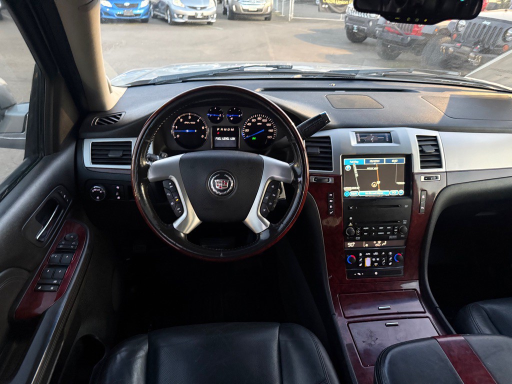 2007 Cadillac Escalade Image 11