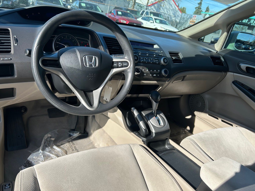 2011 Honda Civic Image 9