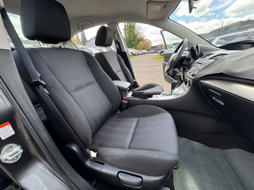 2010 Mazda Mazda3 Image 11