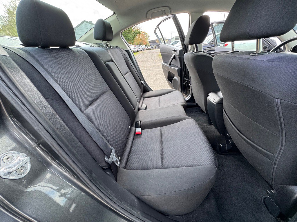 2010 Mazda Mazda3 Image 12