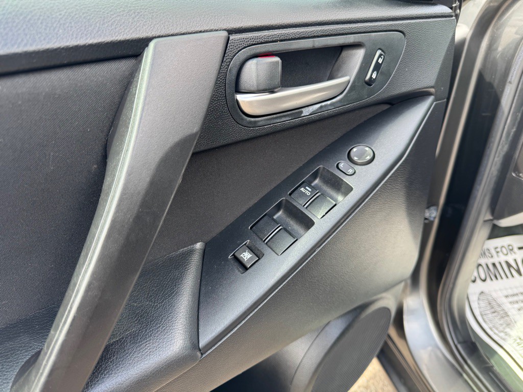 2010 Mazda Mazda3 Image 14