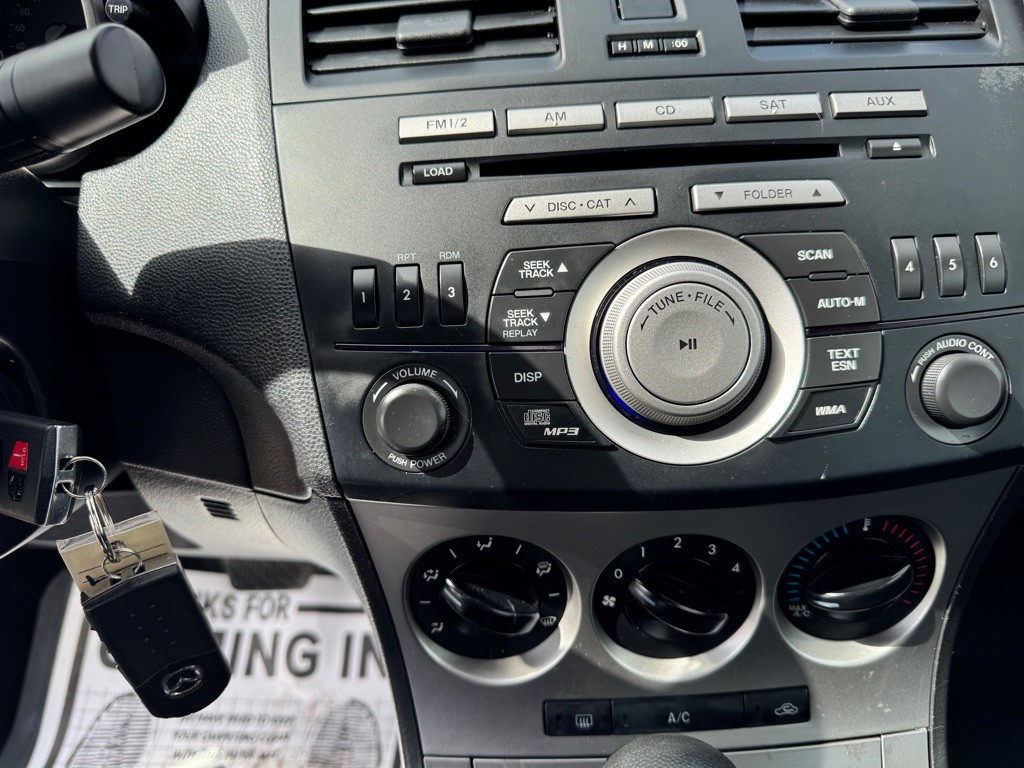 2010 Mazda Mazda3 Image 16