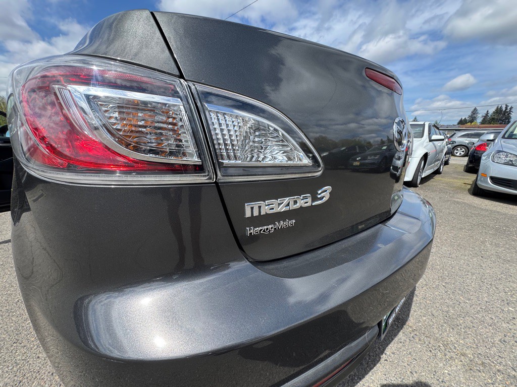 2010 Mazda Mazda3 Image 21