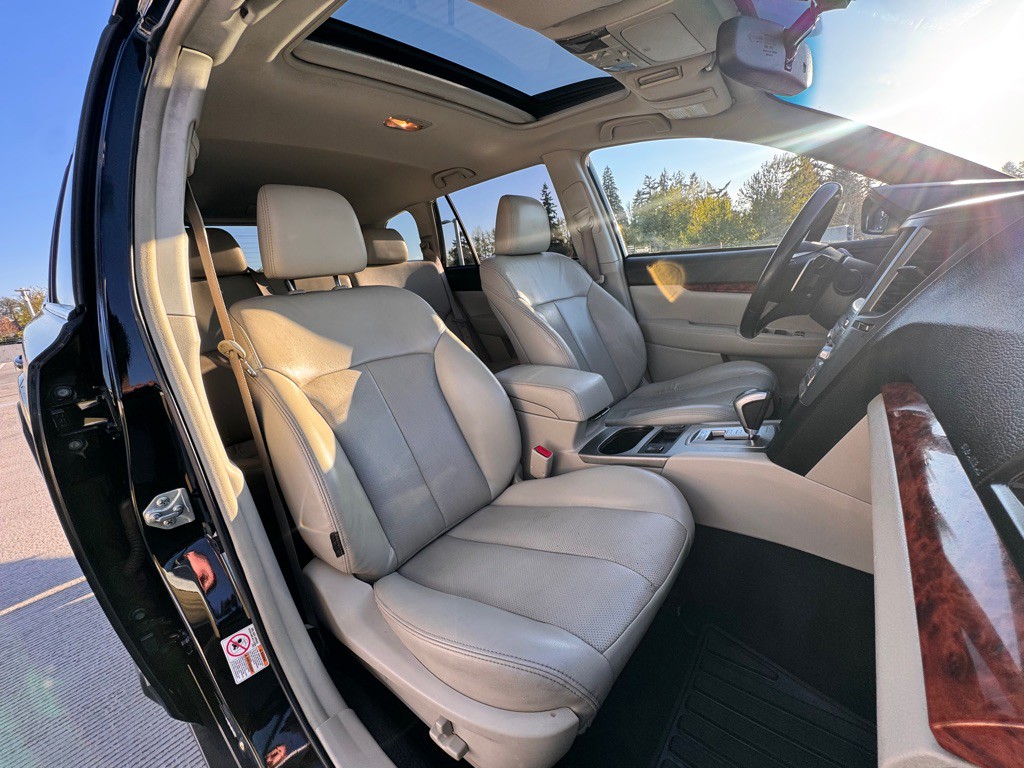2010 Subaru Outback Image 12