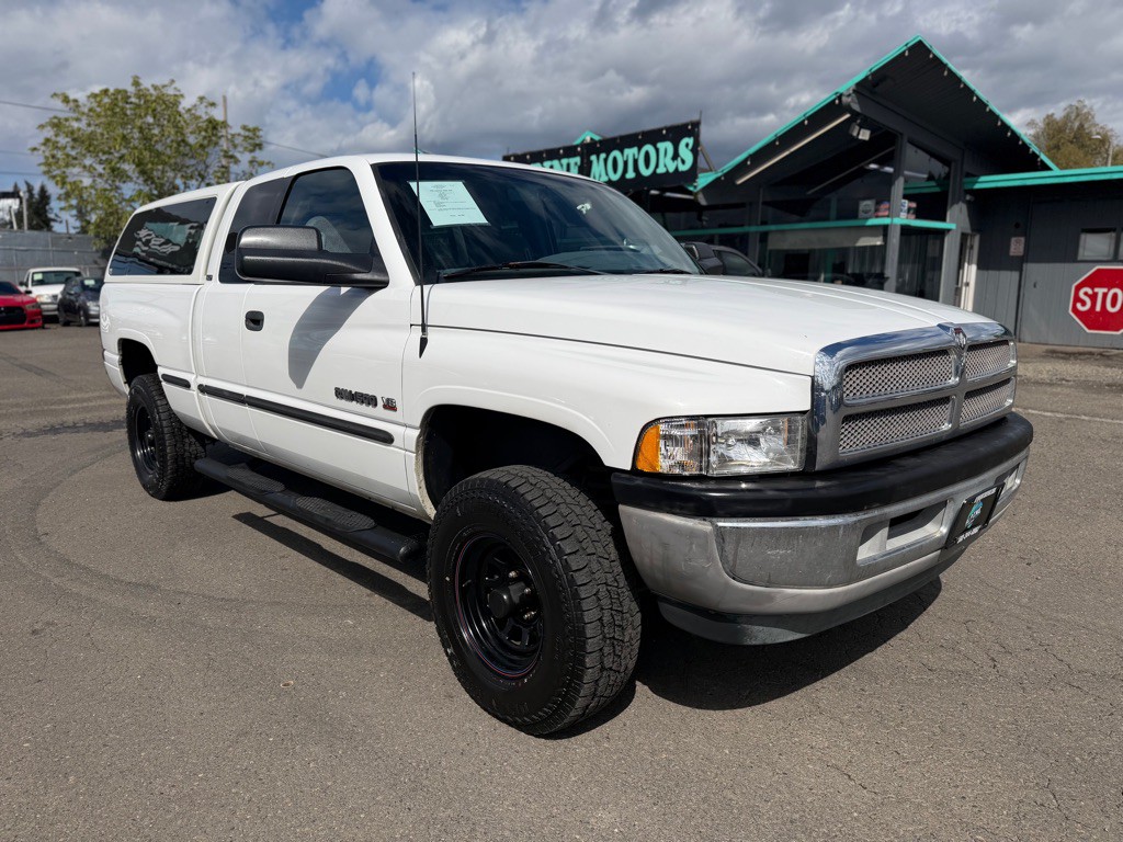 1999 Dodge Ram 1500 Image 3