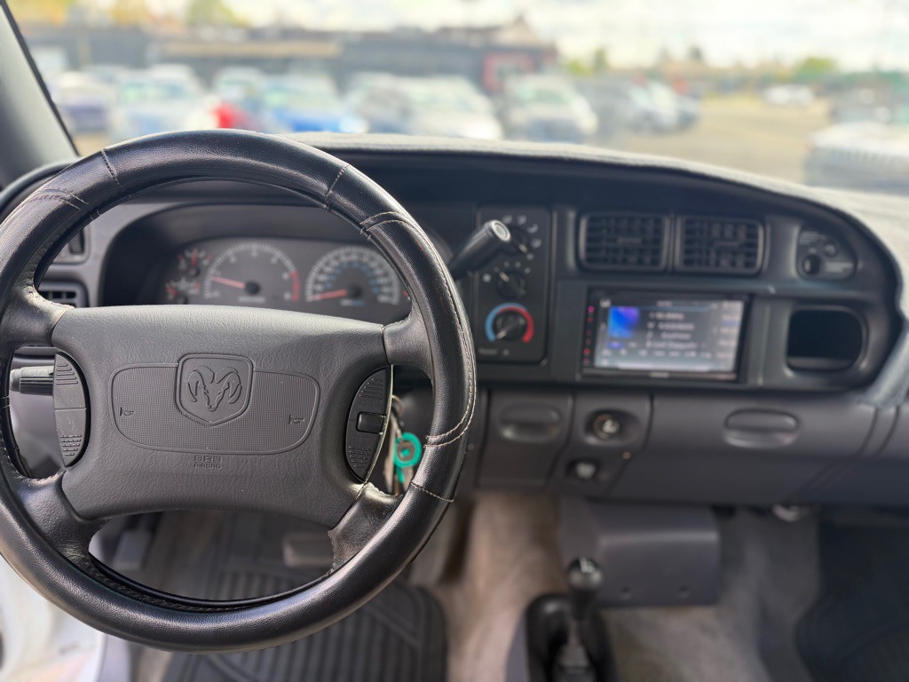 1999 Dodge Ram 1500 Image 11