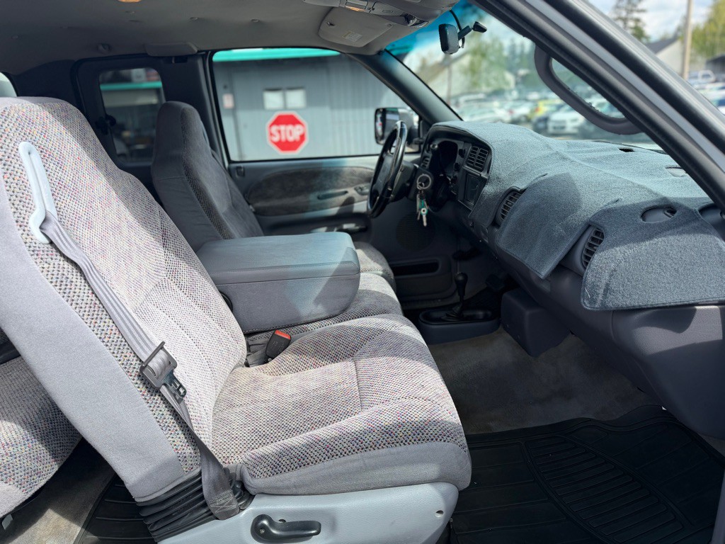 1999 Dodge Ram 1500 Image 14