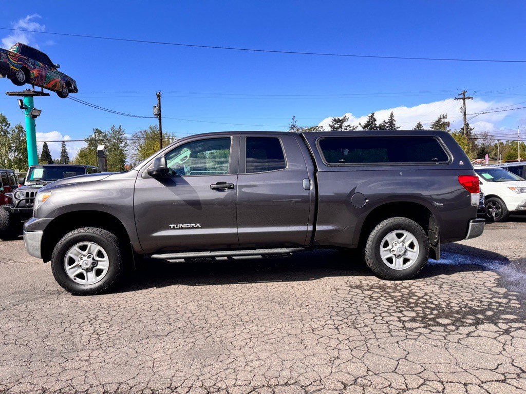 2013 Toyota Tundra Image 2