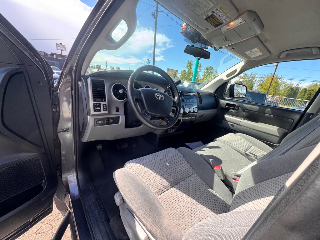 2013 Toyota Tundra Image 10