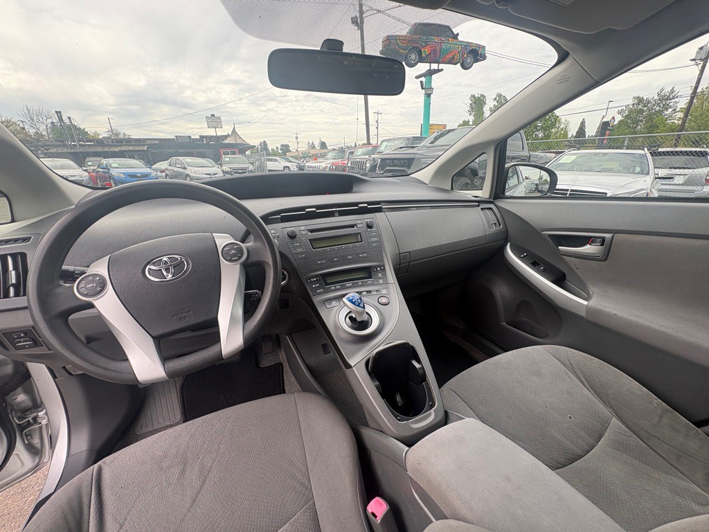 2010 Toyota Prius Image 9