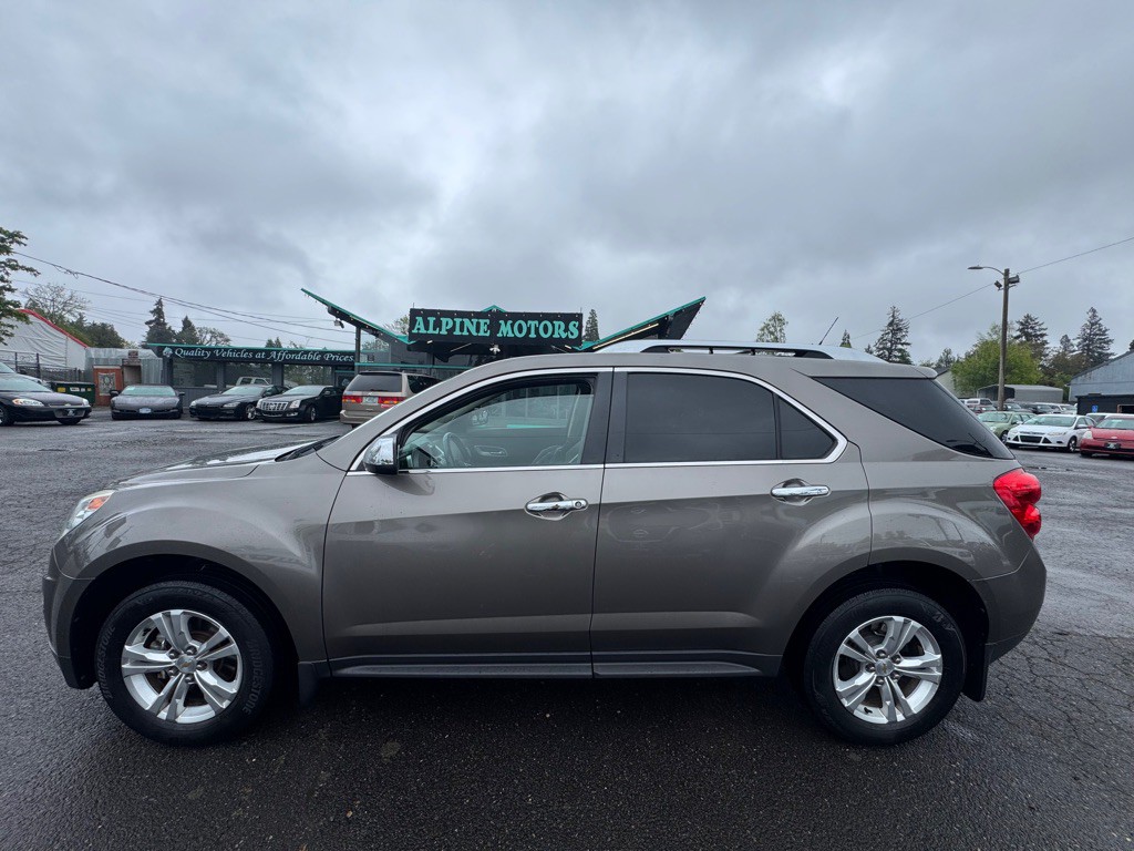 2011 Chevrolet Equinox Image 2