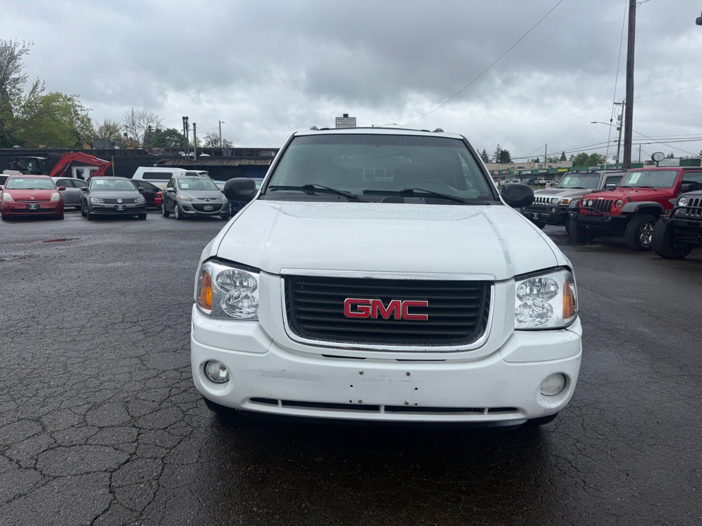 2002 GMC Envoy Image 8