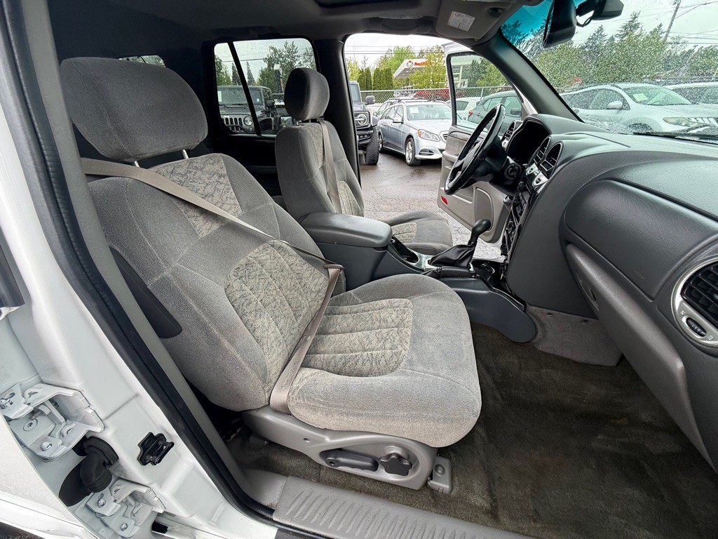 2002 GMC Envoy Image 14