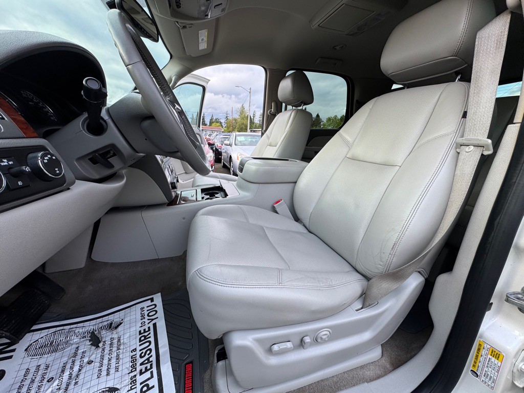 2010 Chevrolet Tahoe Image 9