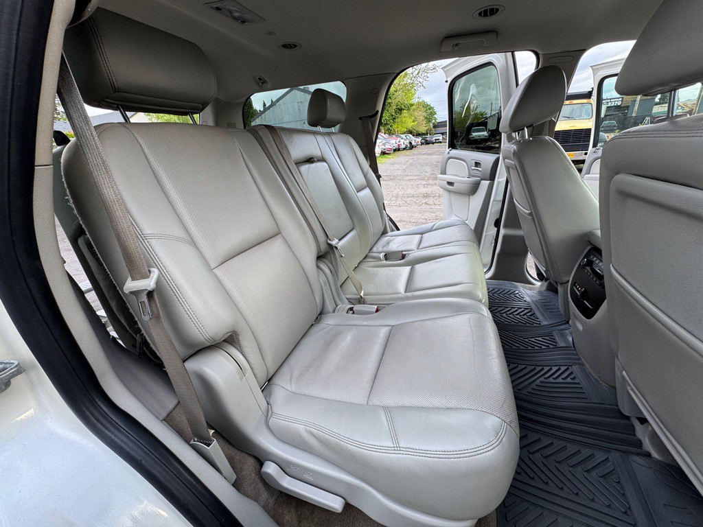 2010 Chevrolet Tahoe Image 12