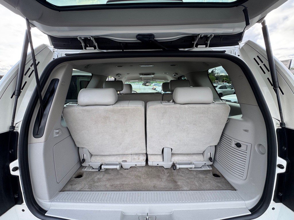 2010 Chevrolet Tahoe Image 14