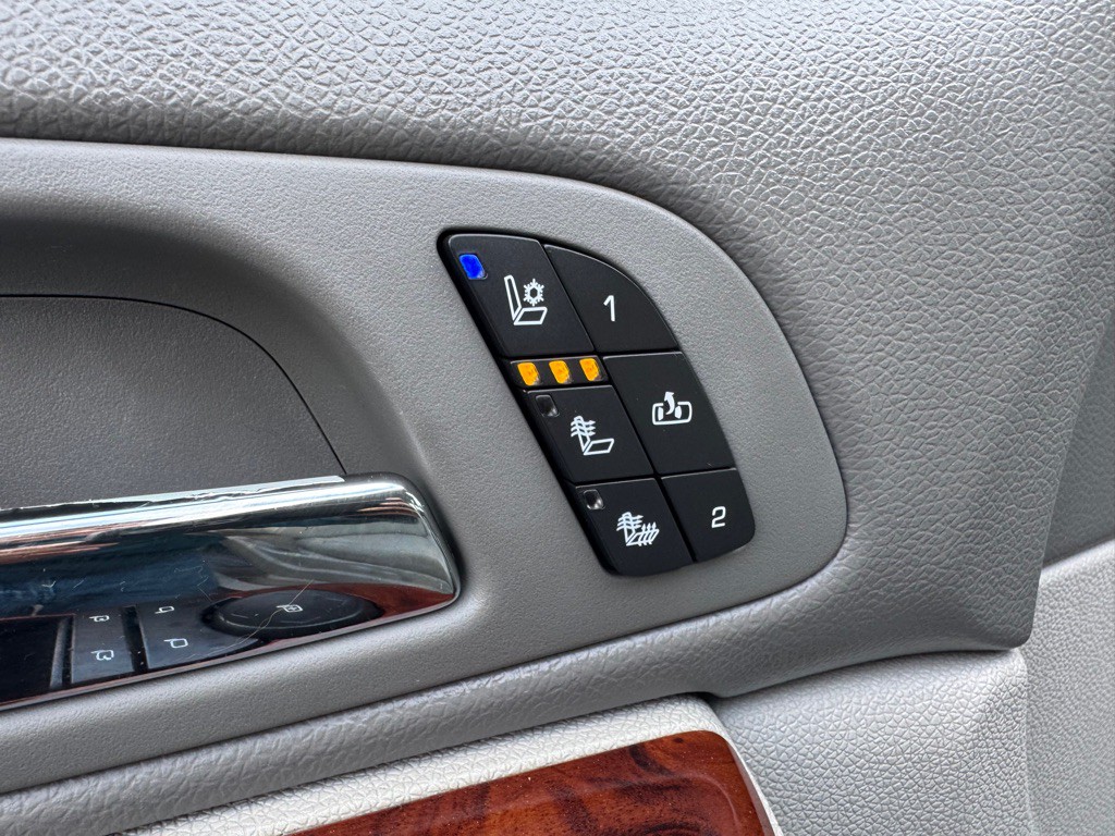 2010 Chevrolet Tahoe Image 17