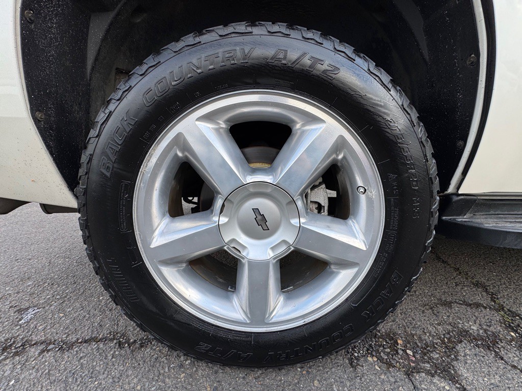 2010 Chevrolet Tahoe Image 25