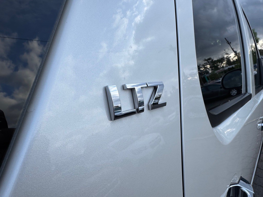 2010 Chevrolet Tahoe Image 26