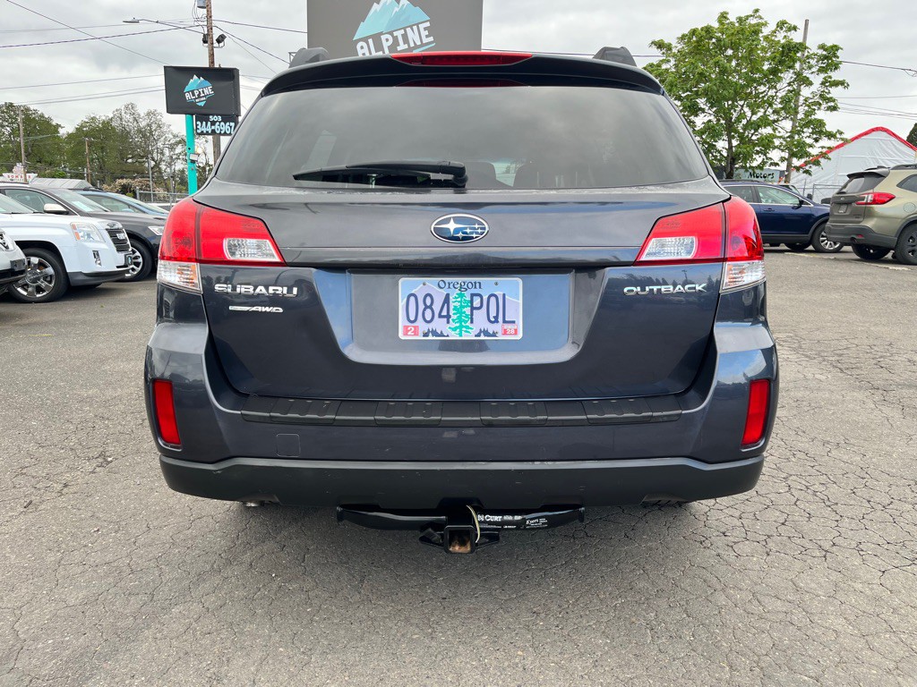 2010 Subaru Outback Image 4