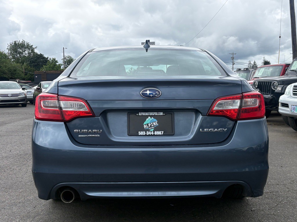2016 Subaru Legacy Image 3