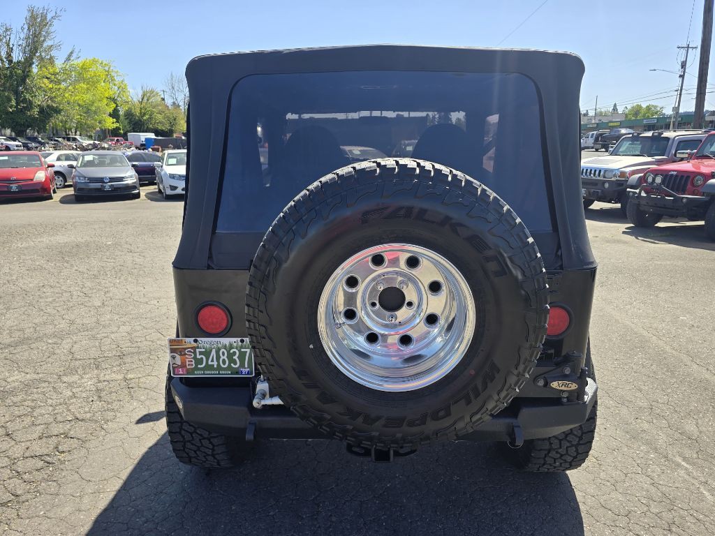 1999 Jeep Wrangler Image 4