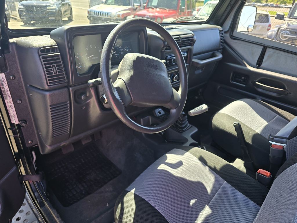 1999 Jeep Wrangler Image 9