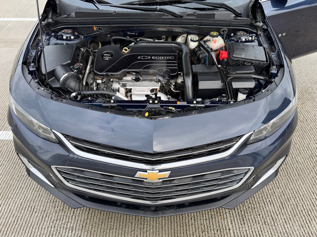 2016 Chevrolet Malibu Image 11