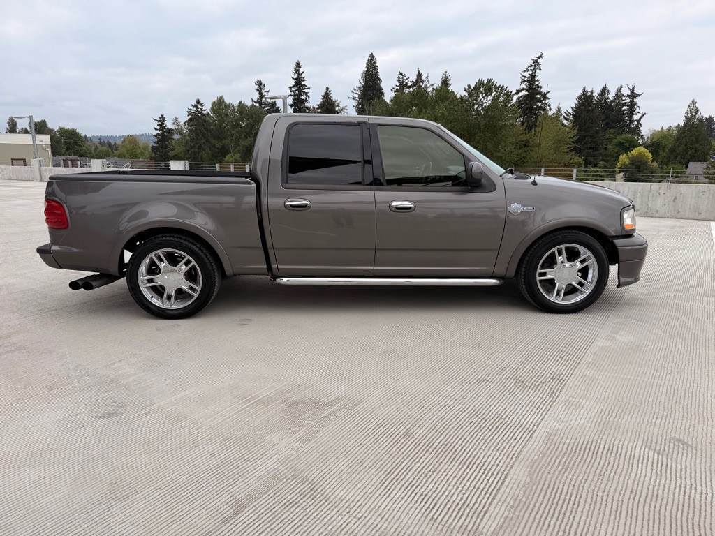 2002 Ford F-150 Image 8