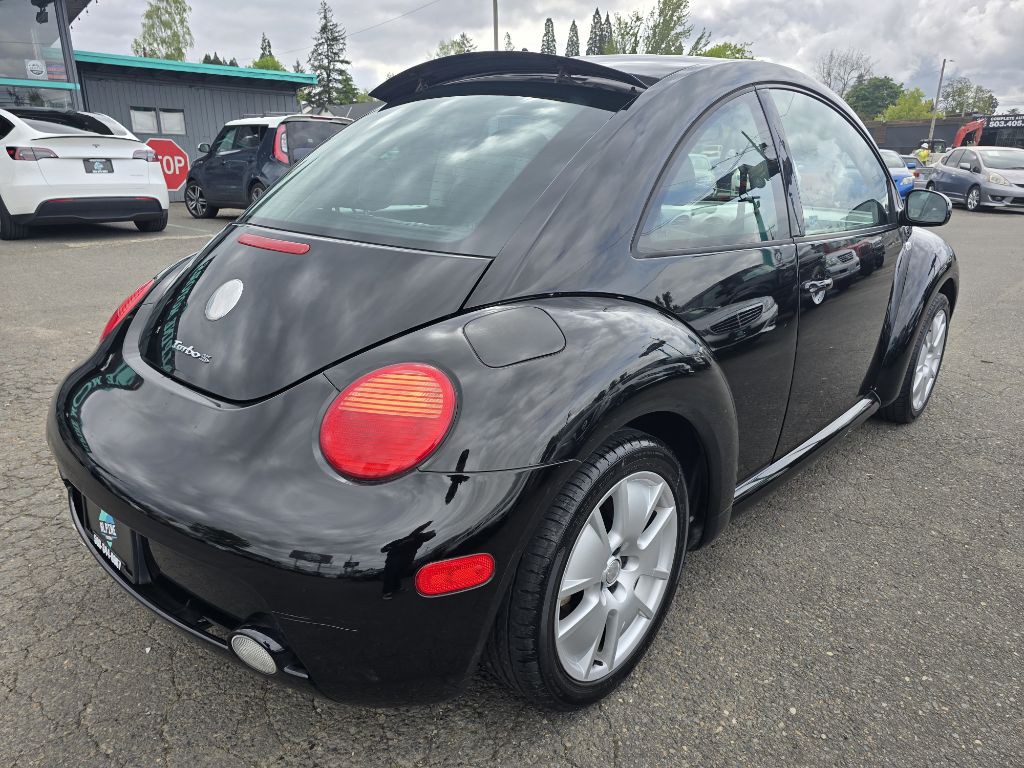 2002 Volkswagen Beetle Image 5