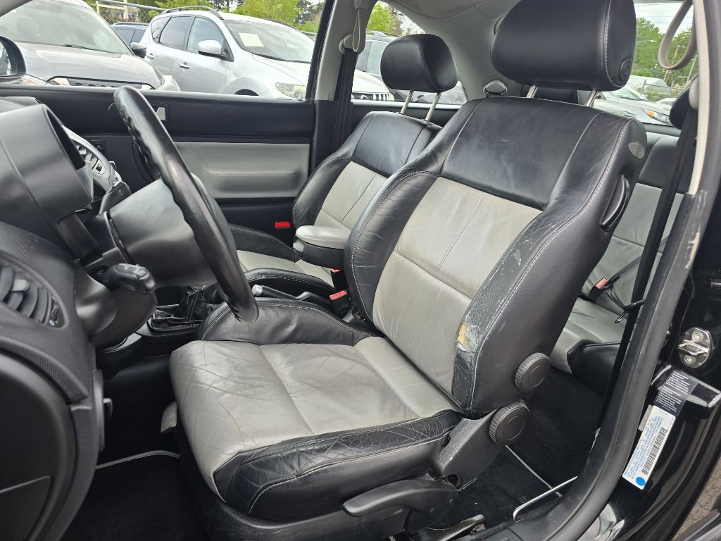 2002 Volkswagen Beetle Image 10