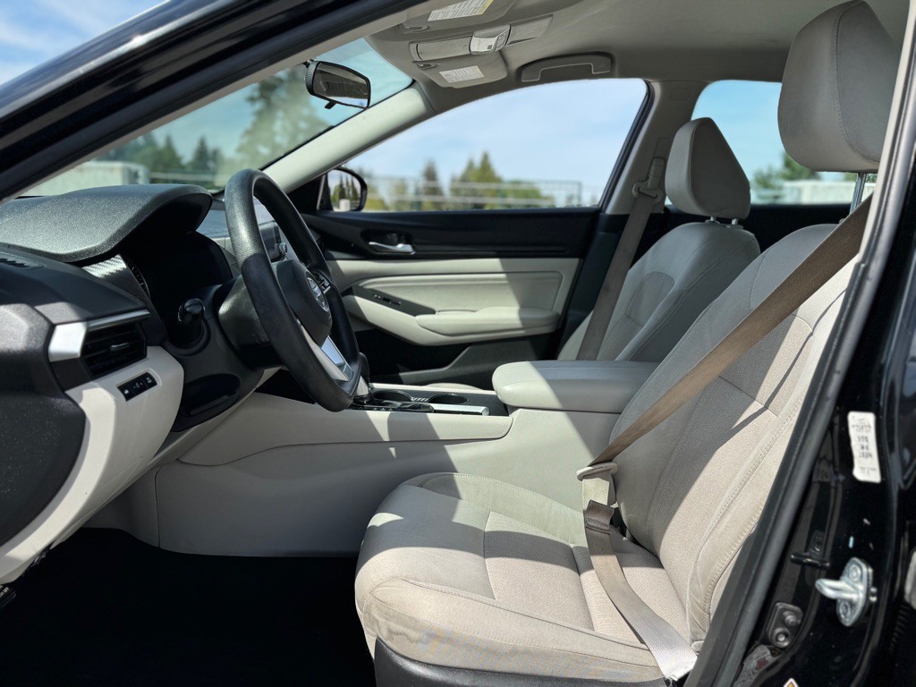 2020 Nissan Altima Image 7
