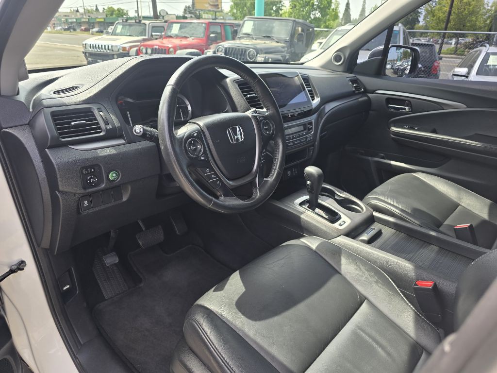 2017 Honda Pilot Image 9