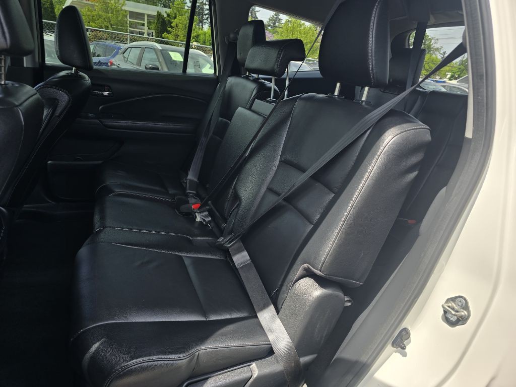 2017 Honda Pilot Image 13