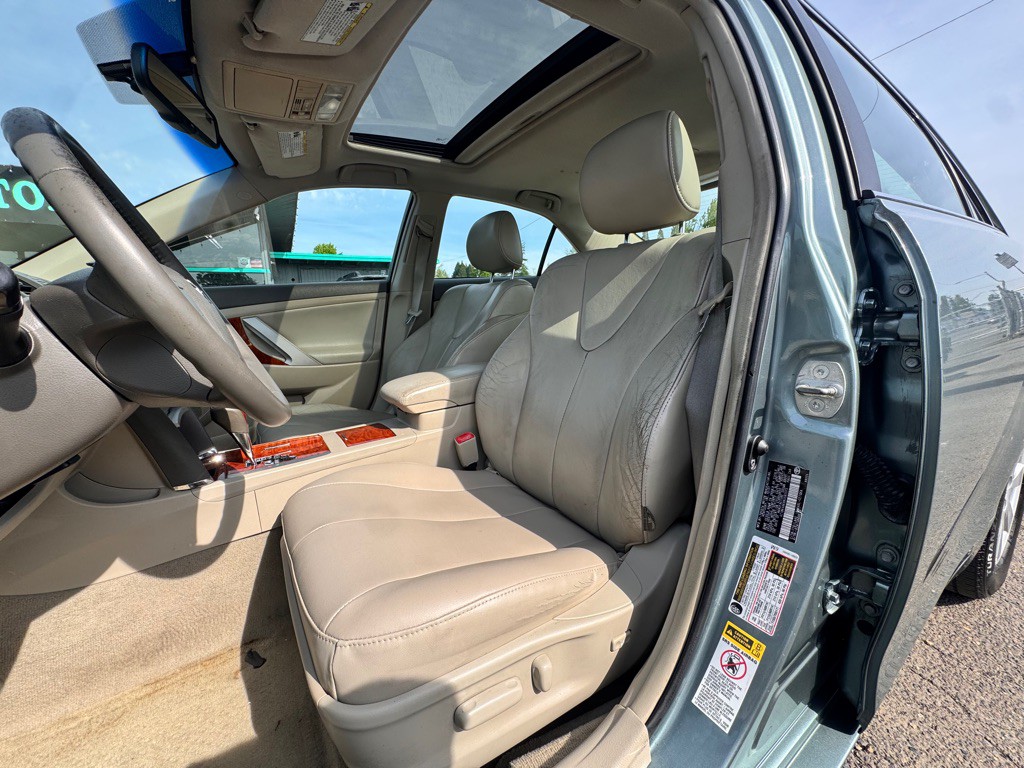 2008 Toyota Camry Image 8