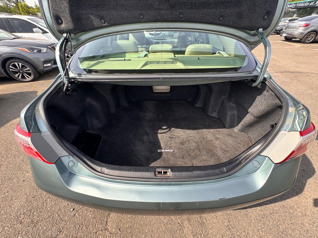 2008 Toyota Camry Image 12