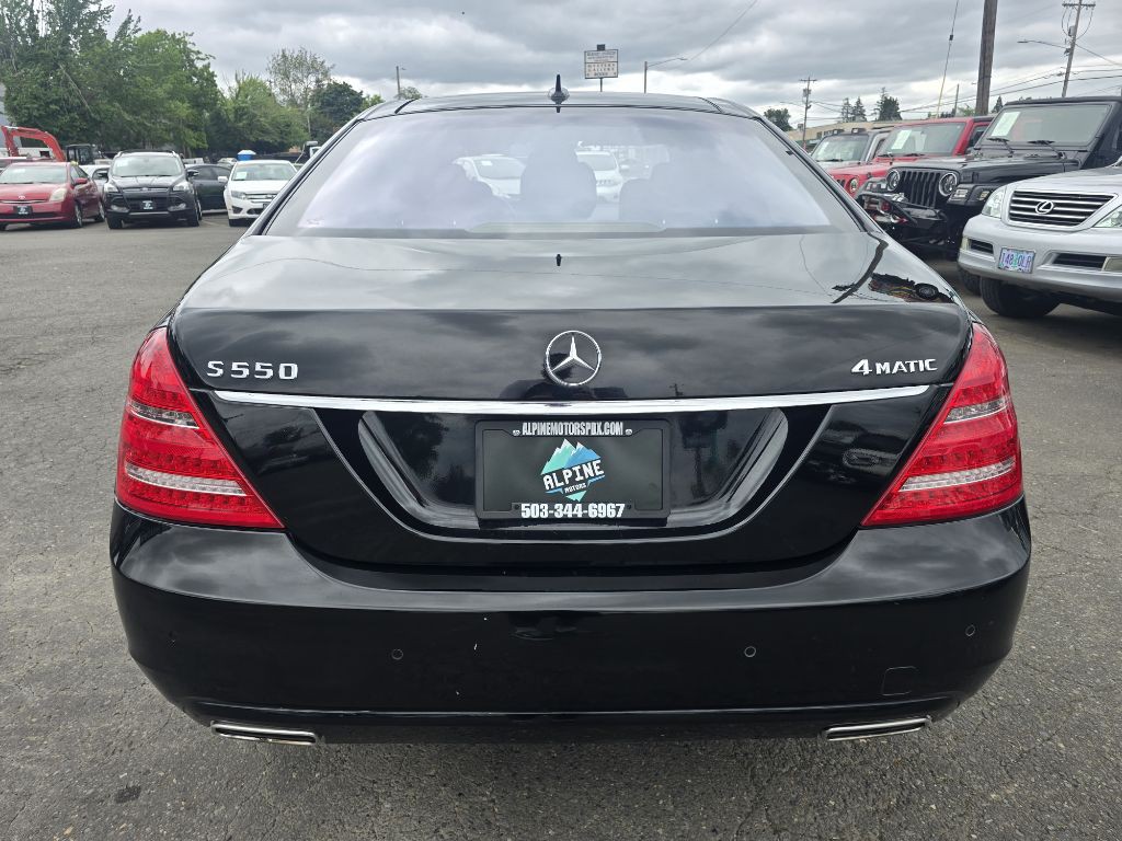 2013 Mercedes-Benz S-Class Image 3