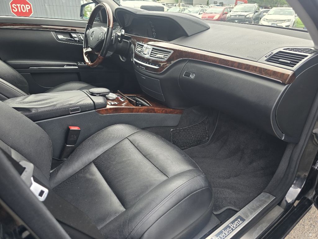 2013 Mercedes-Benz S-Class Image 12