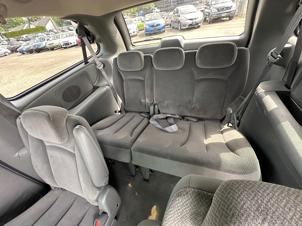 2005 Dodge Grand Caravan Image 7