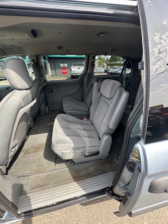2005 Dodge Grand Caravan Image 10