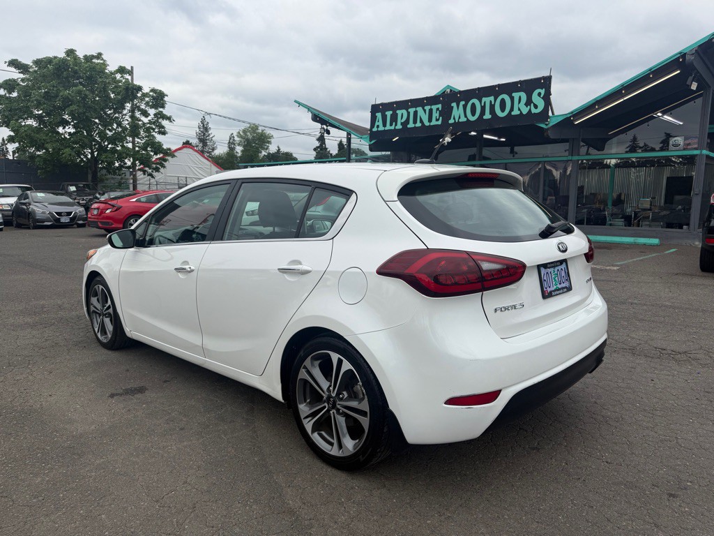 2016 Kia Forte Image 3
