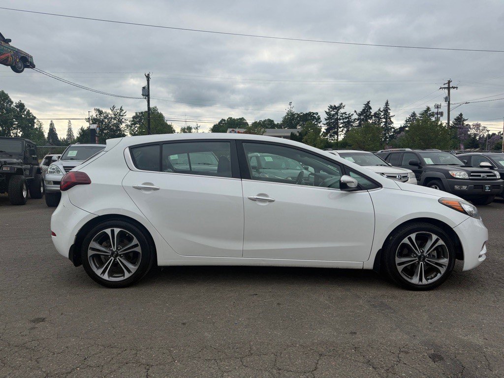 2016 Kia Forte Image 6