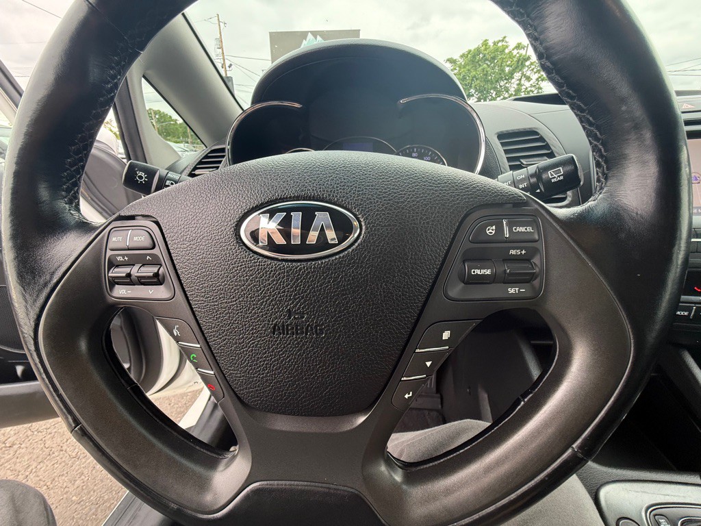 2016 Kia Forte Image 13